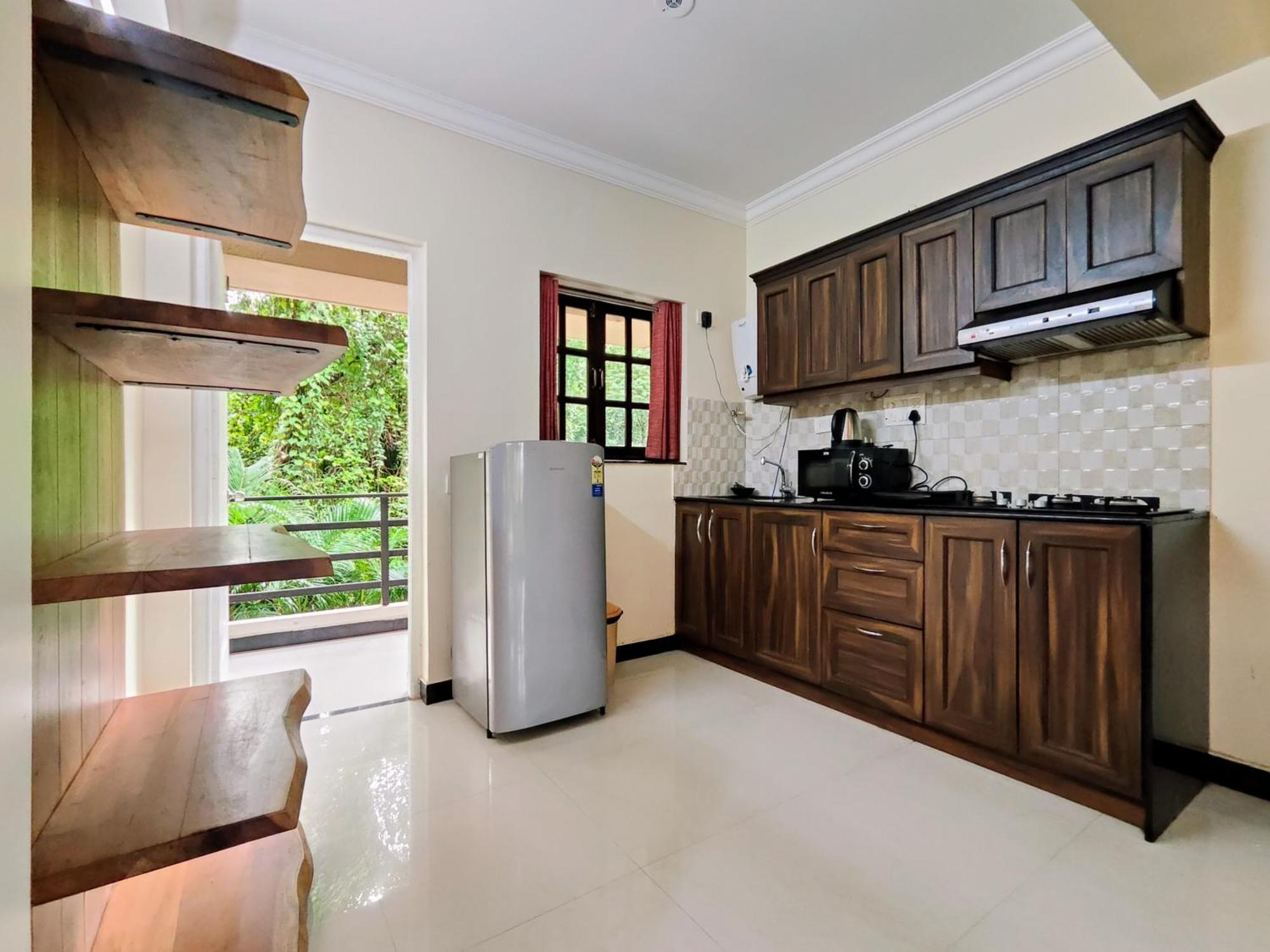 Woodside Retreat- Serviced Apartments Baga Exterior photo